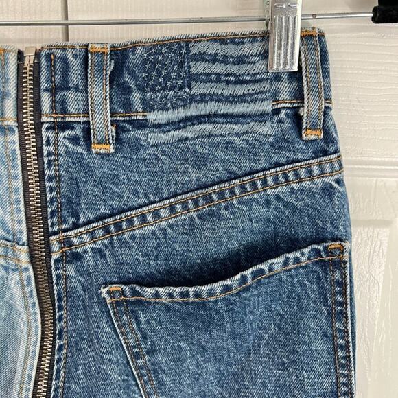 REVICE Yin Yang Crops Jeans in Tokyo Wash 25 - Picture 8 of 10